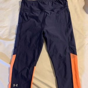UA womens medium capris